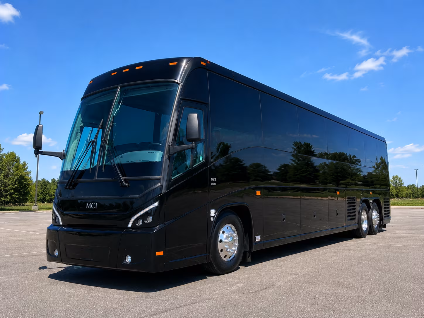 guest shuttle buses between blue springs hotel blocks and kansas city wedding venues
