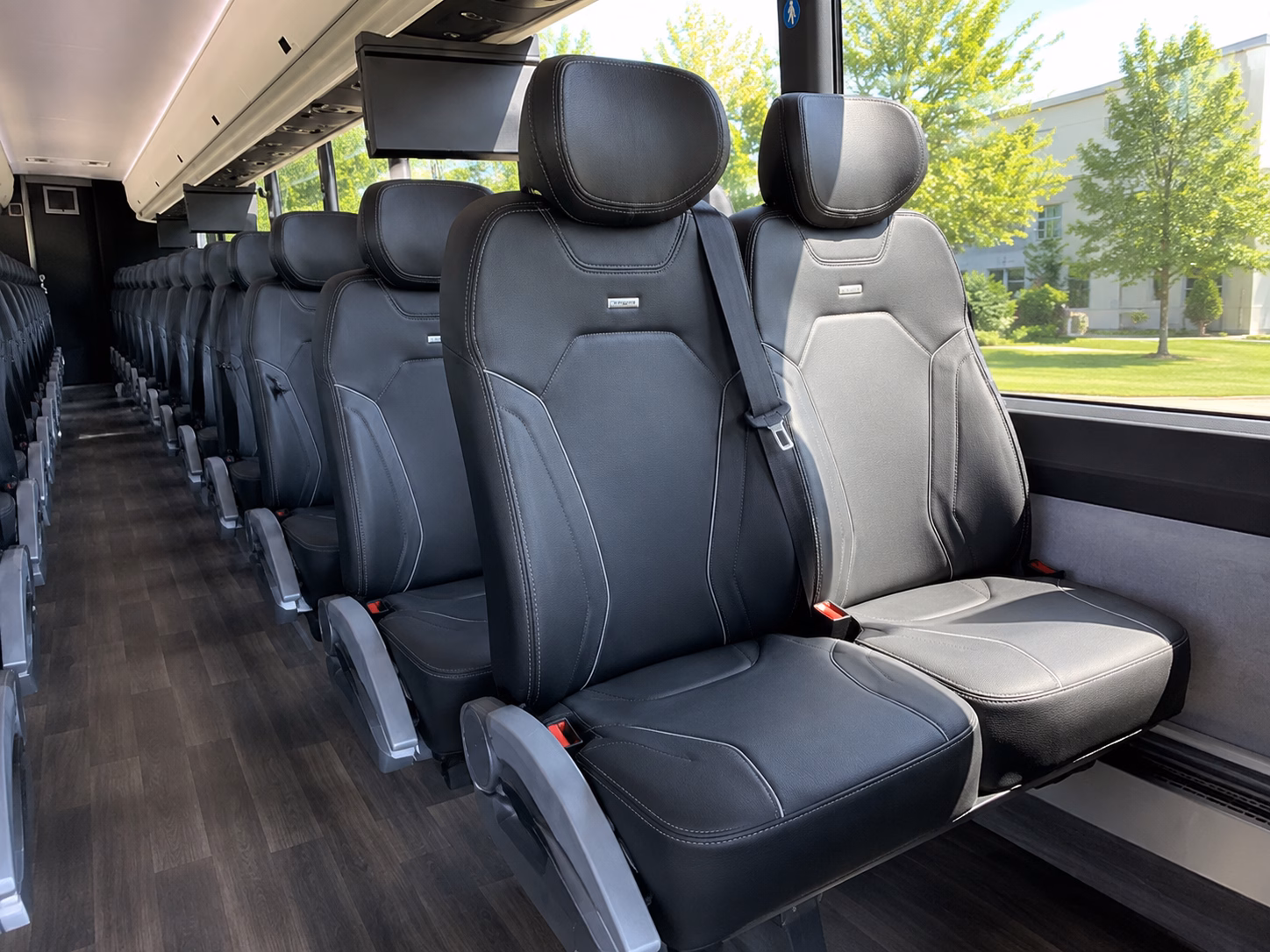 how the type of bus you choose changes the price in blue springs missouri