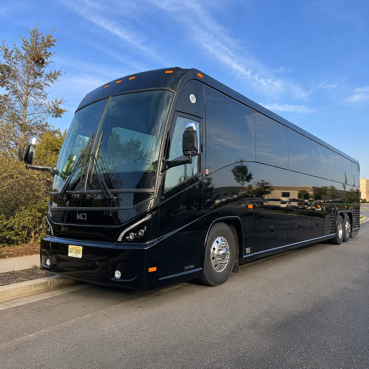 officer class shuttles and delegation transport to fort leavenworth