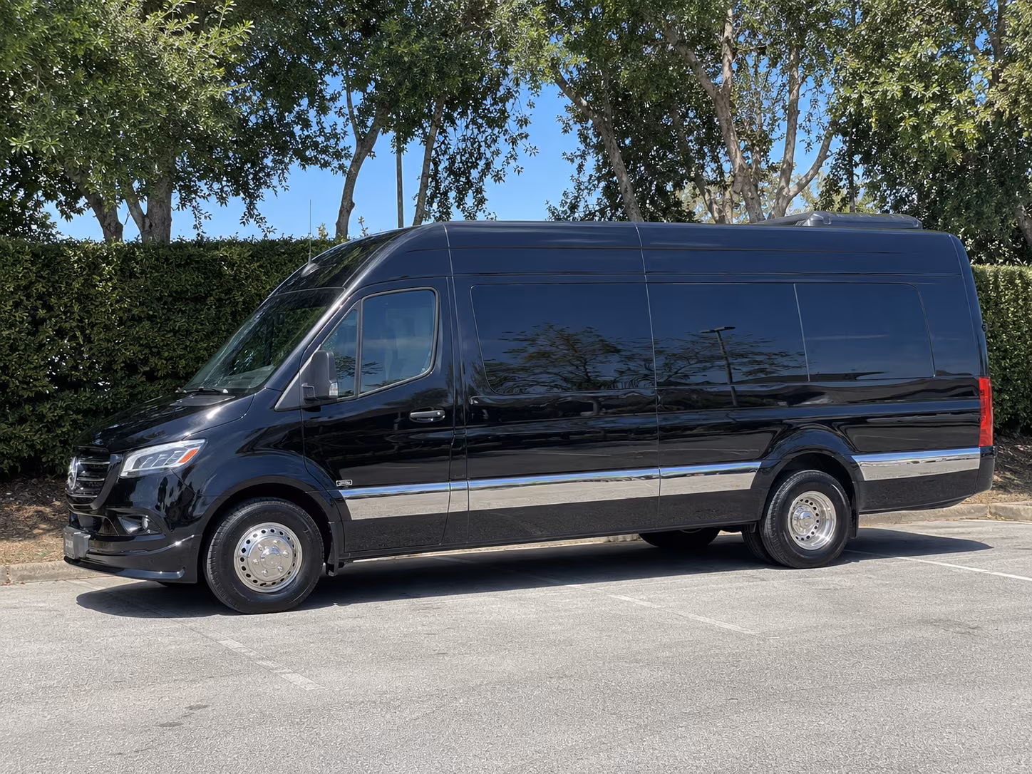 sprinter vans and small group transportation to amigoni and kc wine co